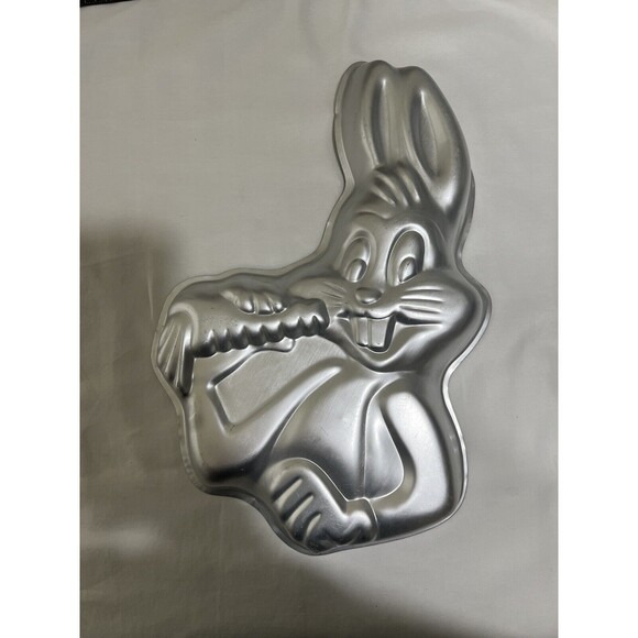 Bugs Bunny Wilton Cake Pan 502-7598 vintage cartoon Warner Brothers - Picture 1 of 8